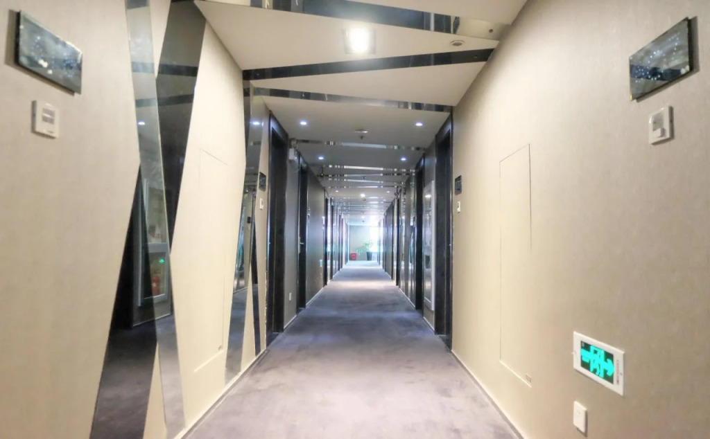 Atour Hotel Shanghai City Center ATHOUSE嘉邸