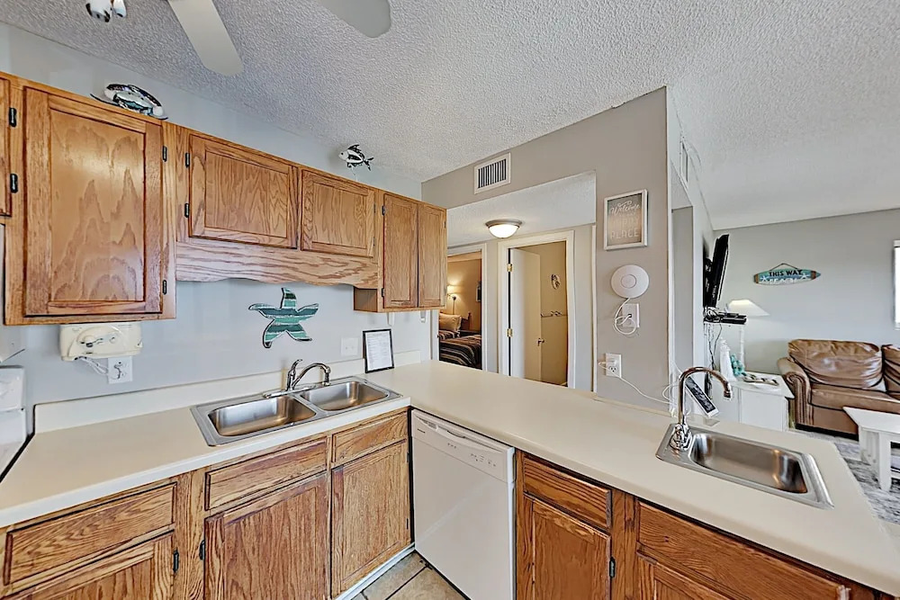 Coastal Gem At Myrtle Beach Resort W/ 6 Pools 2 Bedroom Condo