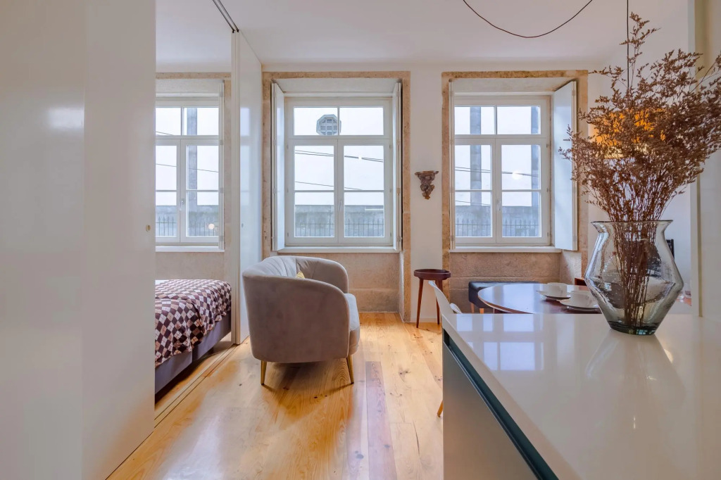 Tower 1F in Oporto With 1 Bathrooms