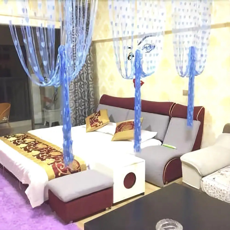 ZhongSheng Hotel (Kunming Dianchi Aegean Shopping Park)