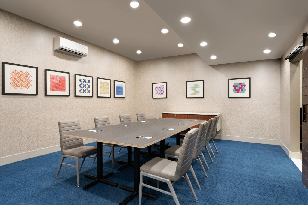 Holiday Inn Express - Jamaica - JFK AirTrain - NYC by IHG