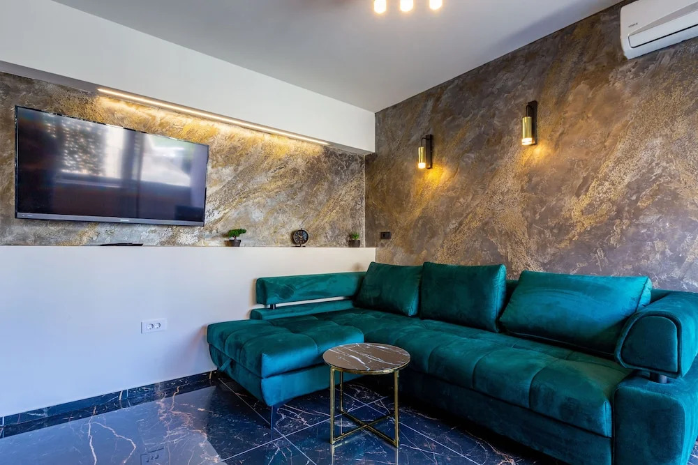 Luxury Hedone Apartment with Private SPA Zone