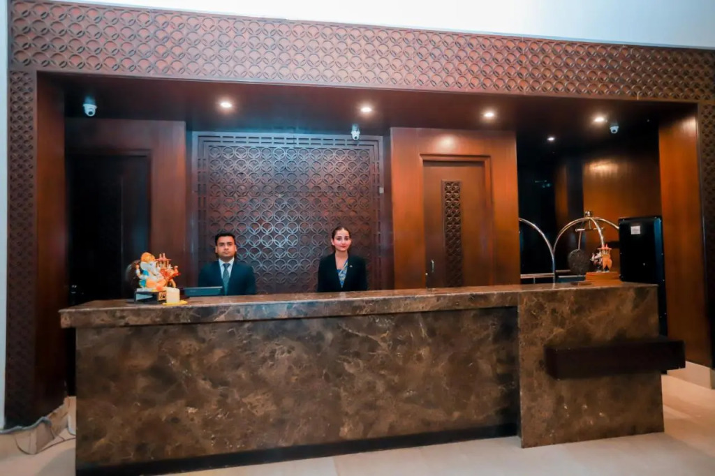 Bel-La Monde Hotel NH8 at 6km from IGI Airport Delhi