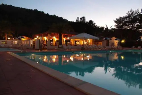 Villaggio Arco Naturale Club