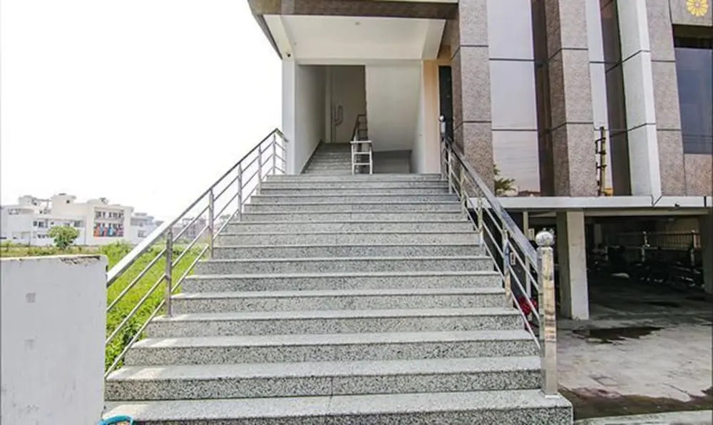FabHotel Shri Krishna Residency