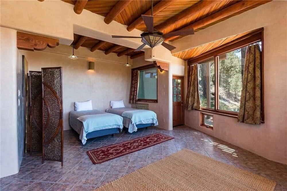Summit Sanctuary, 3 Bedrooms, Sleeps 8, Mountain Views
