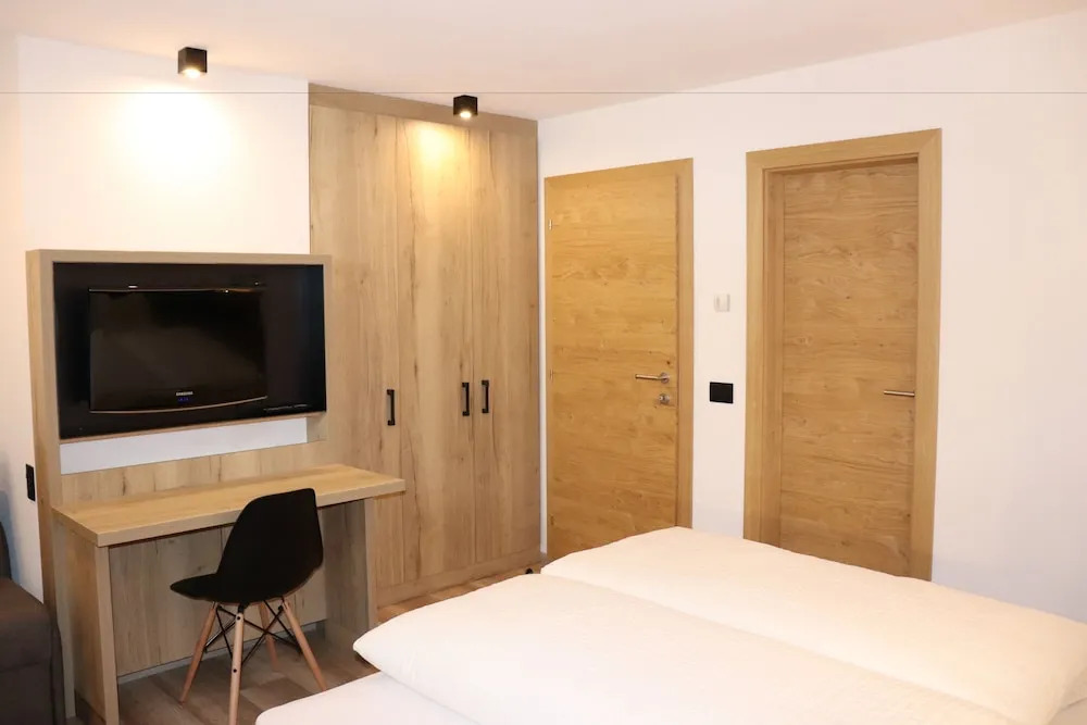 Ciasa Cir Apartments