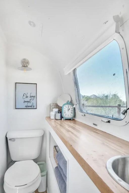 Vintage Airstream Near The Catalina Mountains 1 Bedroom Residence by Redawning
