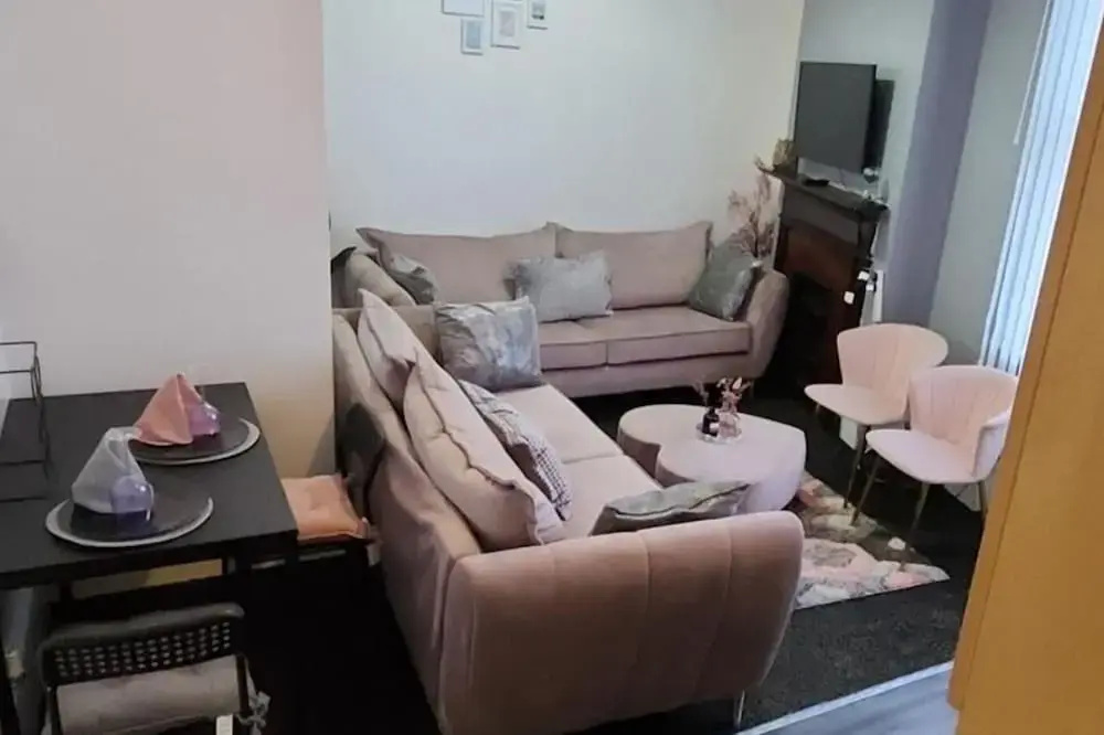 1 Bed - Sleeps 4 - Wolverhampton City Centre