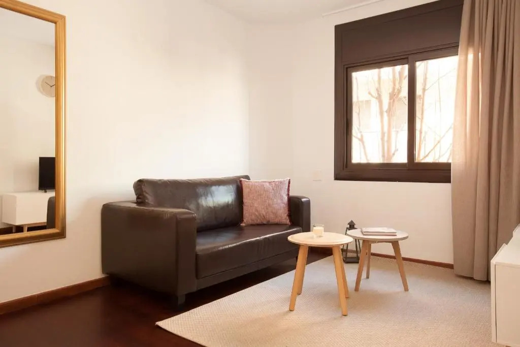 Click&Flat Europa Fira Apartments
