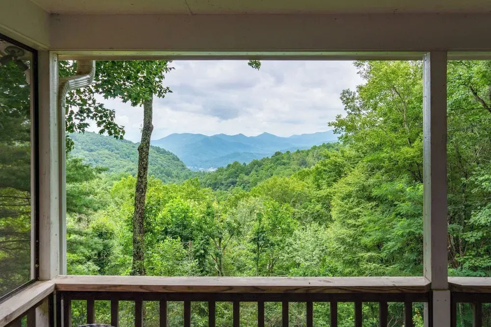 Sky Valley Retreat w/ Fire Pit & Mountain Views!