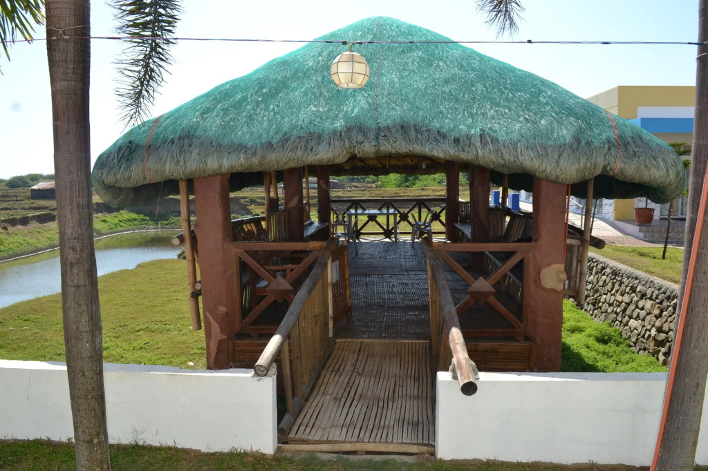 OveMar Resort Hotel near Vigan