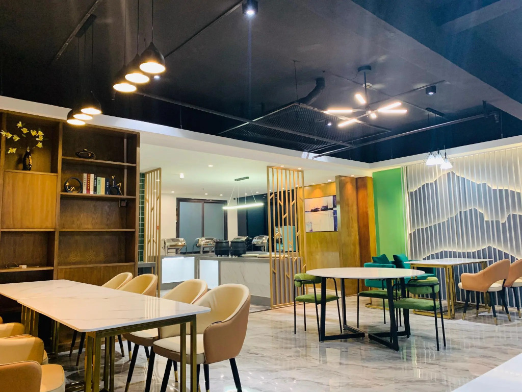 Elan Inn Ningbo Lianfeng Business School