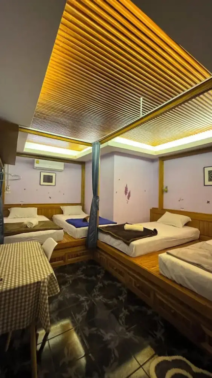 Lets Sea Hostel