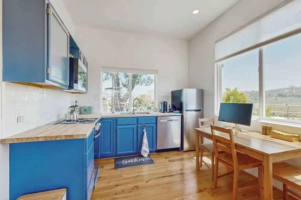 Walk to Torrey Pines Beach! 'beachwalk Bungalow'