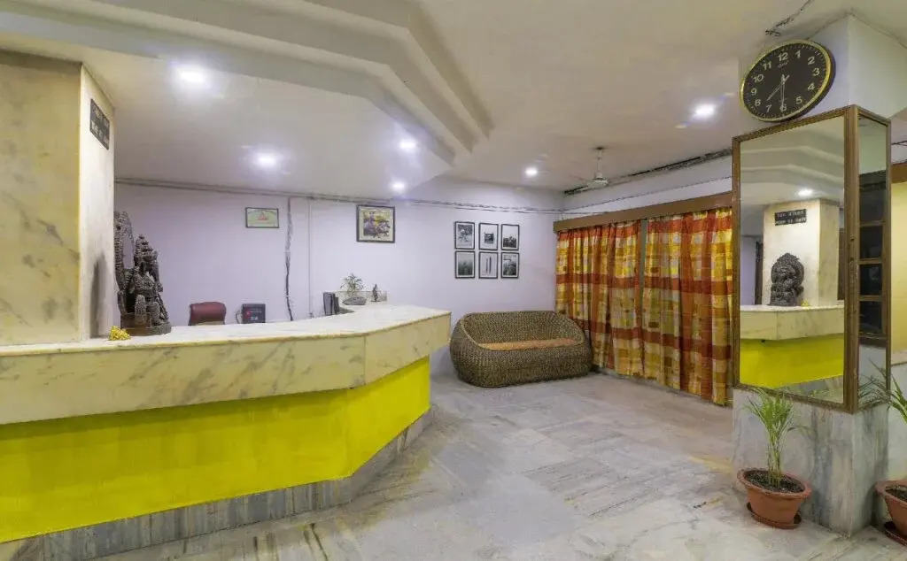 Hotel Abhijat By OYO Rooms