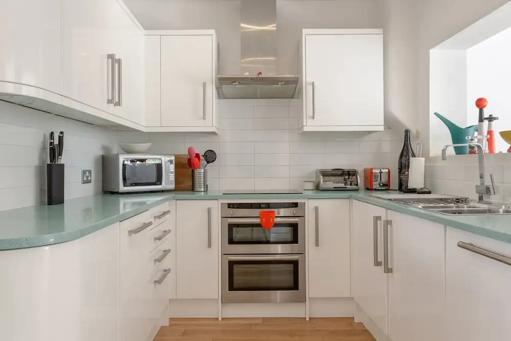 2 Bedroom House With Garden in Tooting