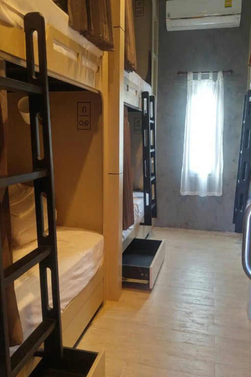 Rowhou8E Hostel Huahin