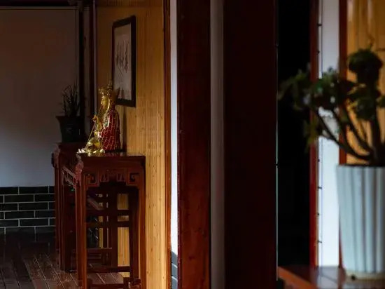 Huizhou Mansion Homestay