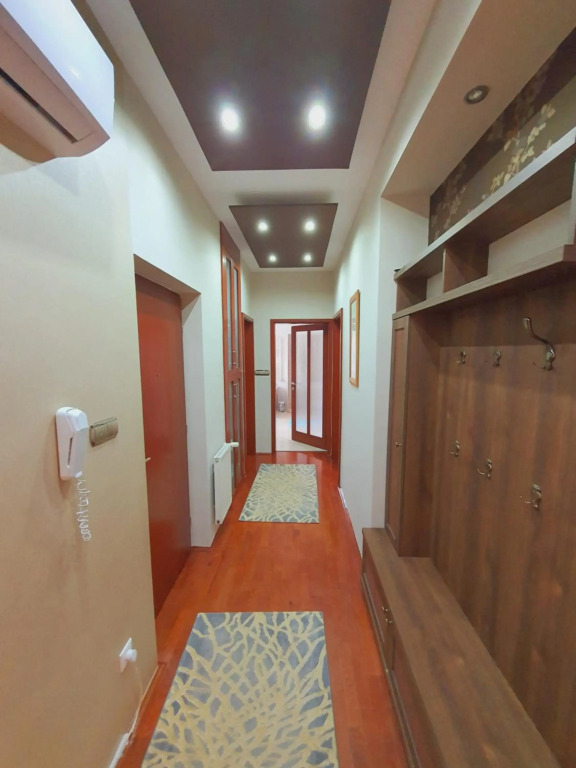 Adel Apartman