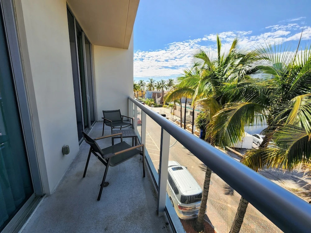 CH Luxury Condos & Studios On The Beach