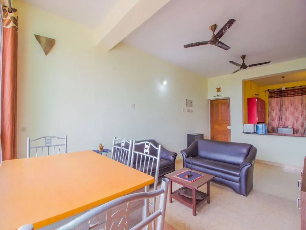 OYO 13537 Home Beautiful 2BHK Velsao