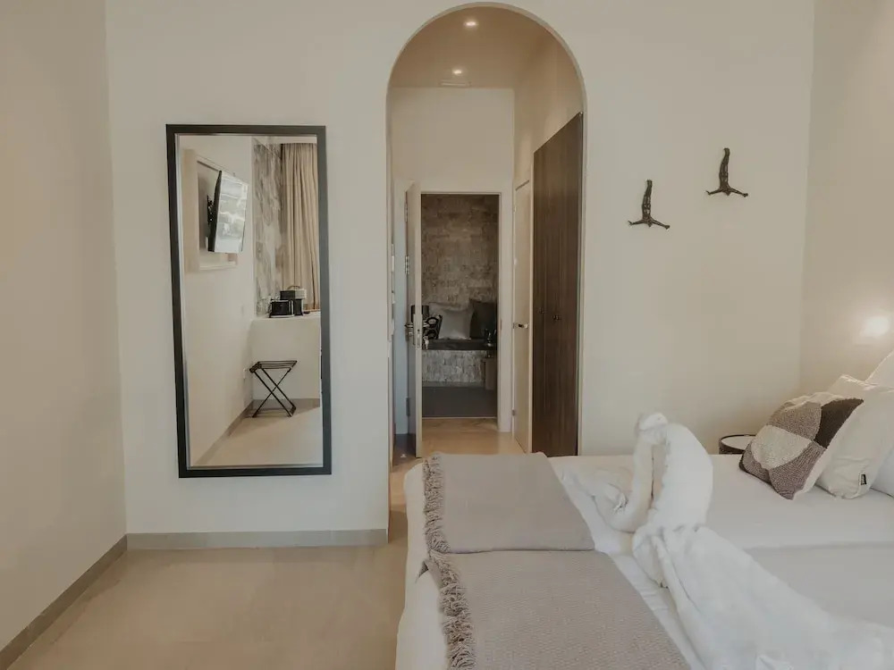 Silken Comfy Studios Hotel