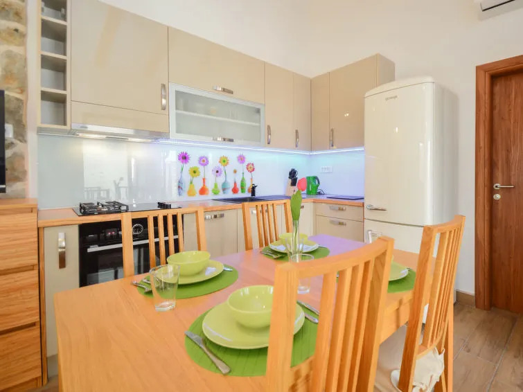 Holiday Home Ante