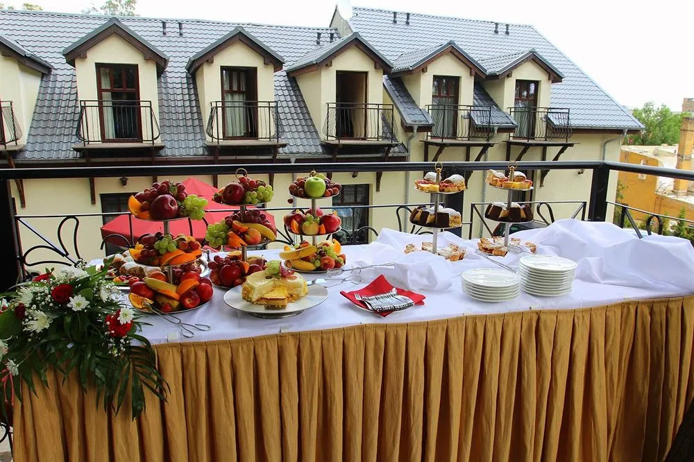 Hotel Fado