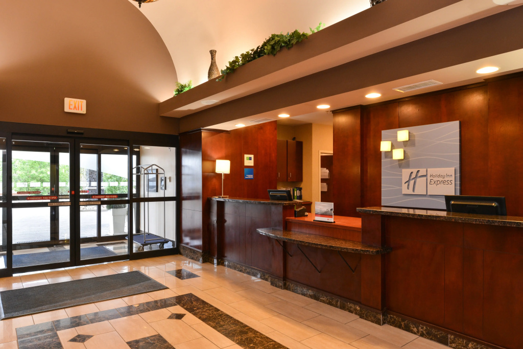 Holiday Inn Express Edmonton North by IHG