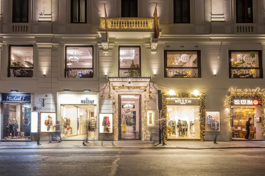 Hotel 87 eighty-seven - Maison dArt Collection