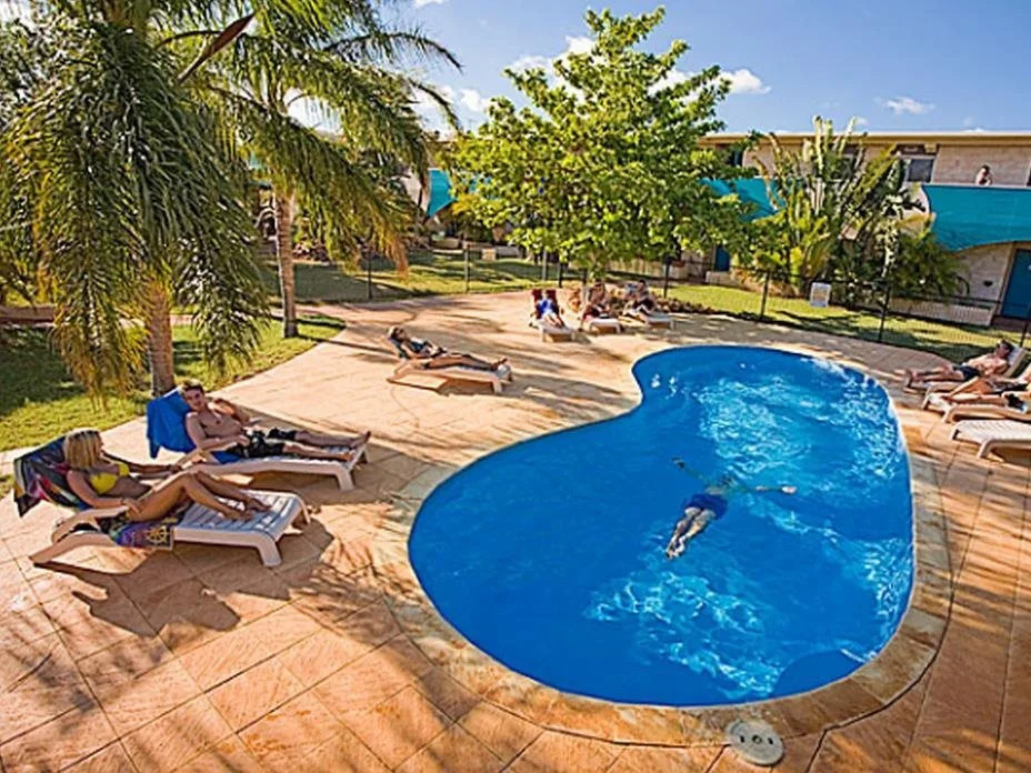 Golden Chain Sea Breeze Resort