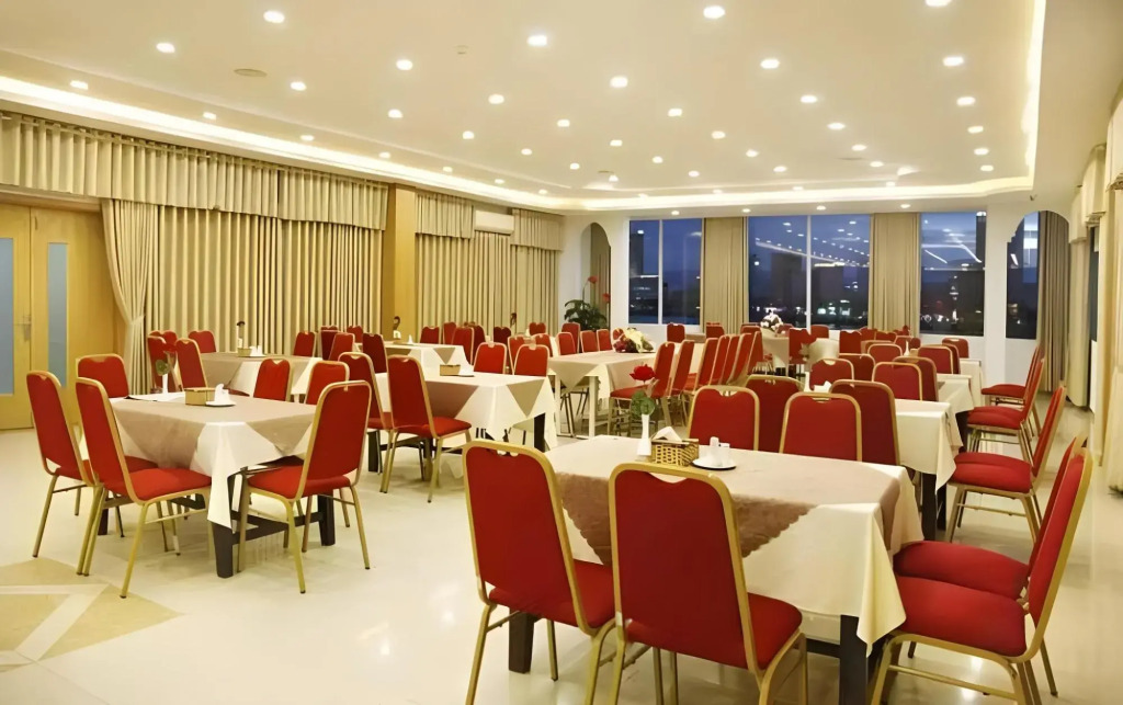 Legacy Riverside Danang Hotel