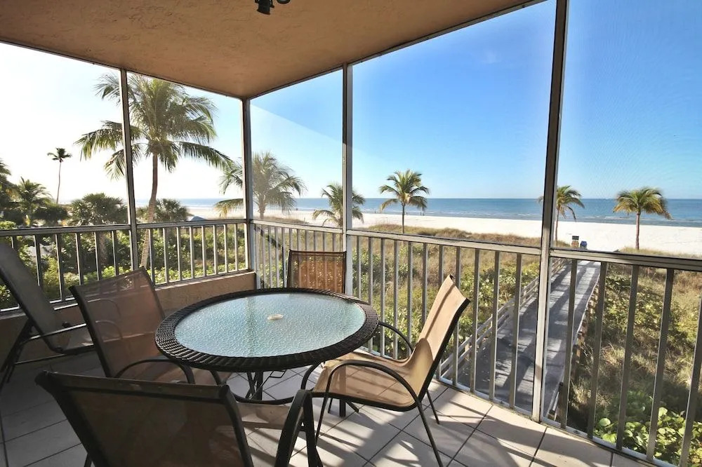Beach Villas #101