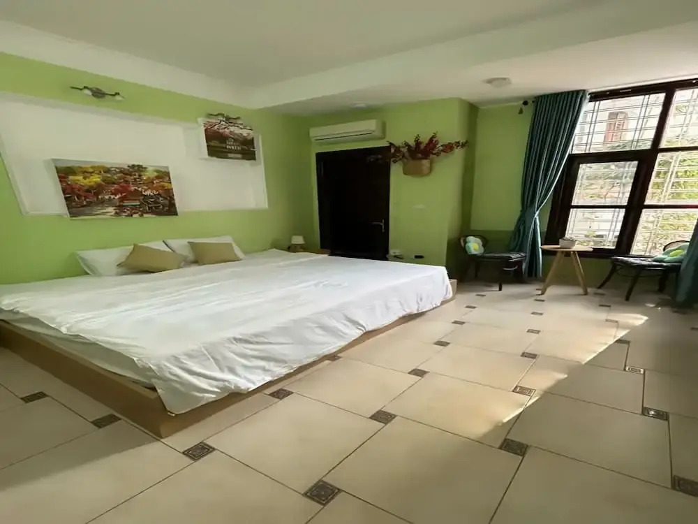 La Sen Westlake Tay Ho Homestay