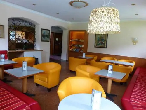 Hotel-Pension Strolz