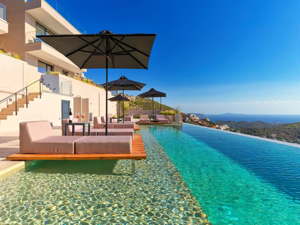 Saronida Hills