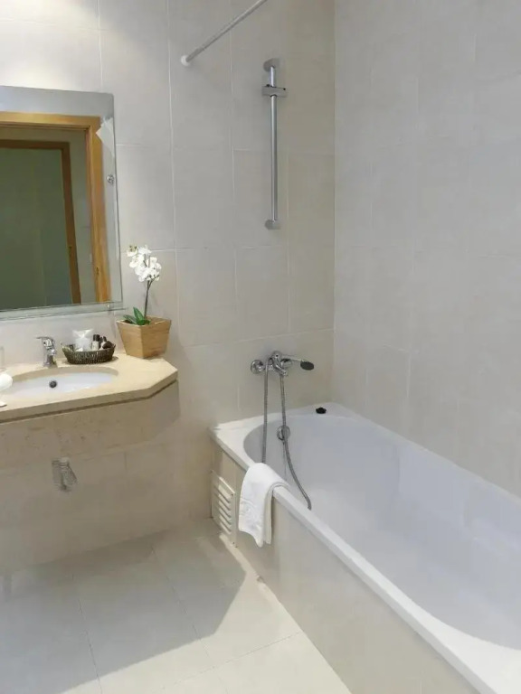 Cova da Iria Hotel