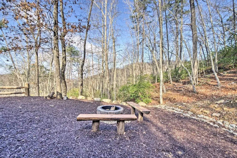 Hot Tub & Views: Charming Bryson City Cabin!