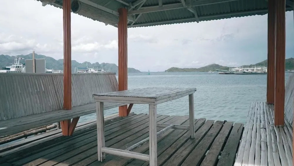 Seafront Bay Inn
