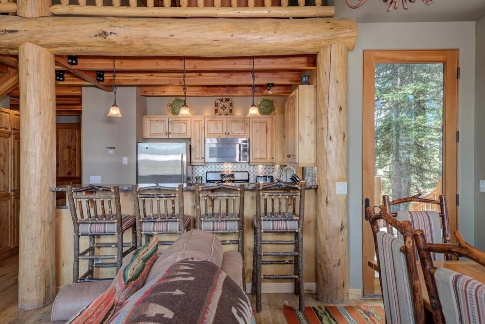 38a Cowboy Heaven 4 Bedroom Home by Moonlight Basin Lodging