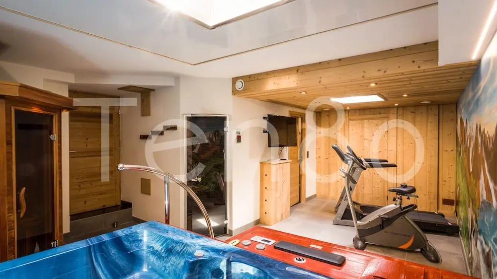 Chalet Base Camp