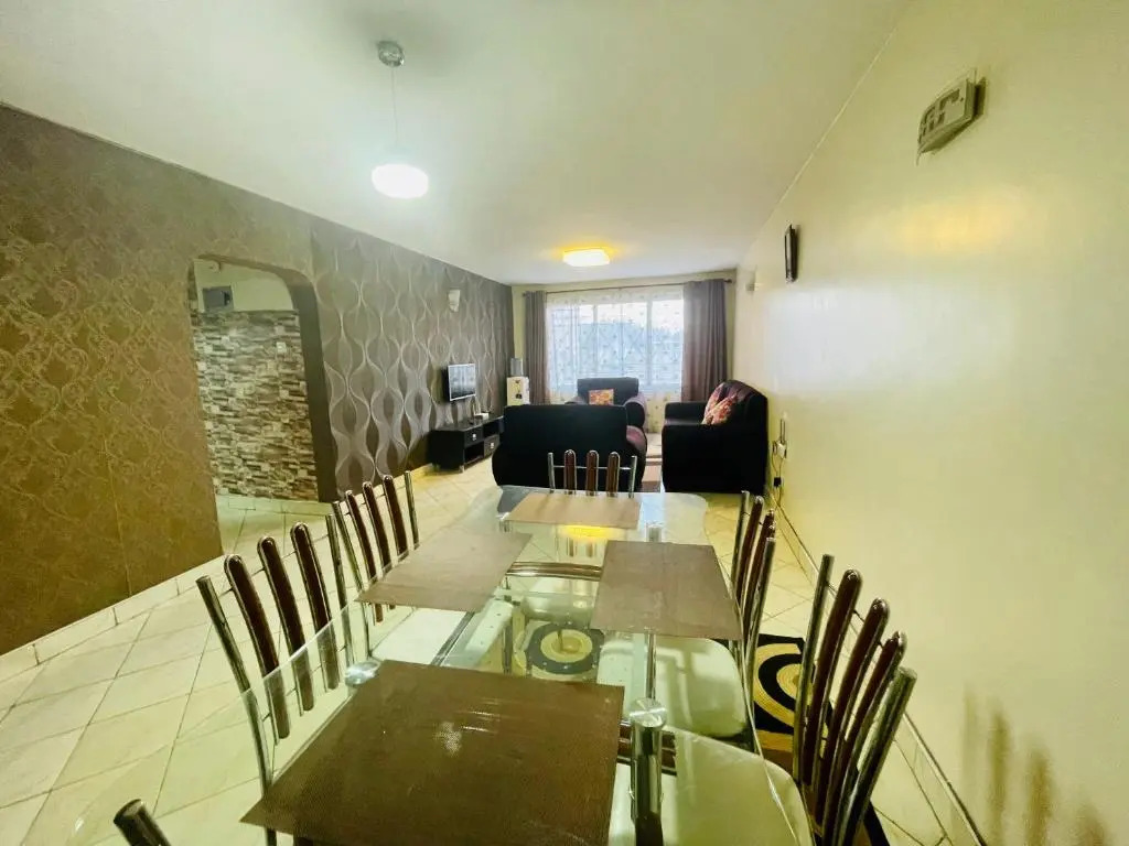 Royal furnished apartment with pool Nakuru milimani J10