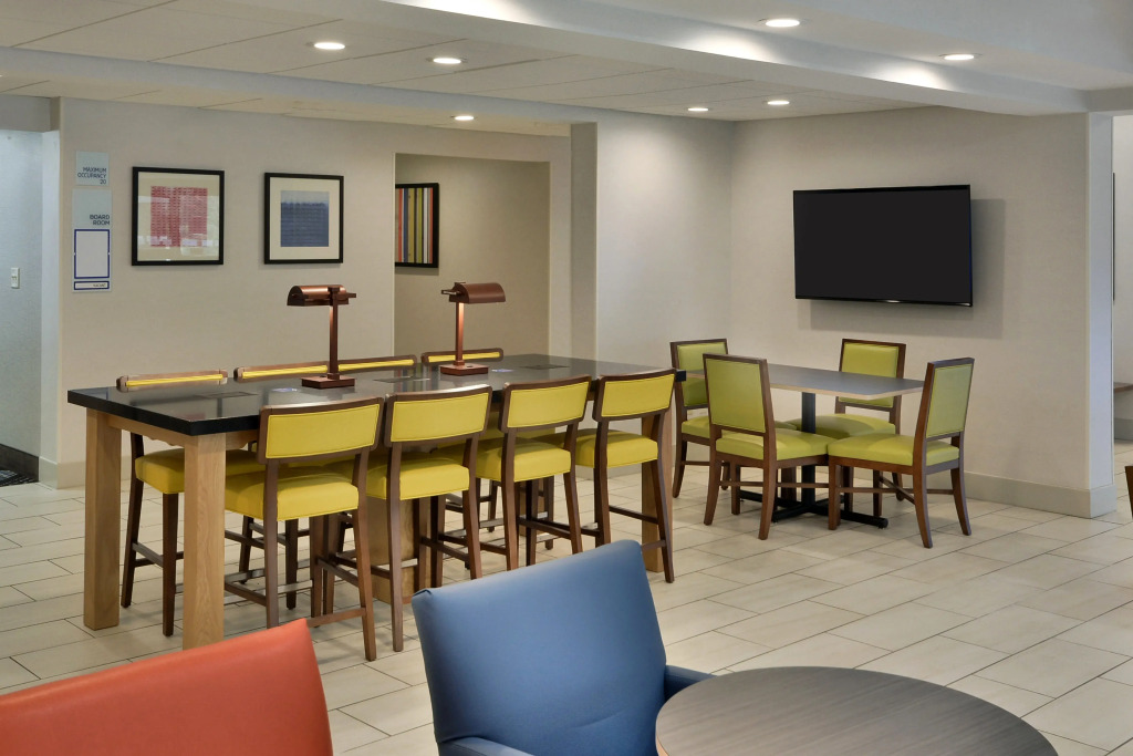 Holiday Inn Express Raleigh-Durham Airport by IHG
