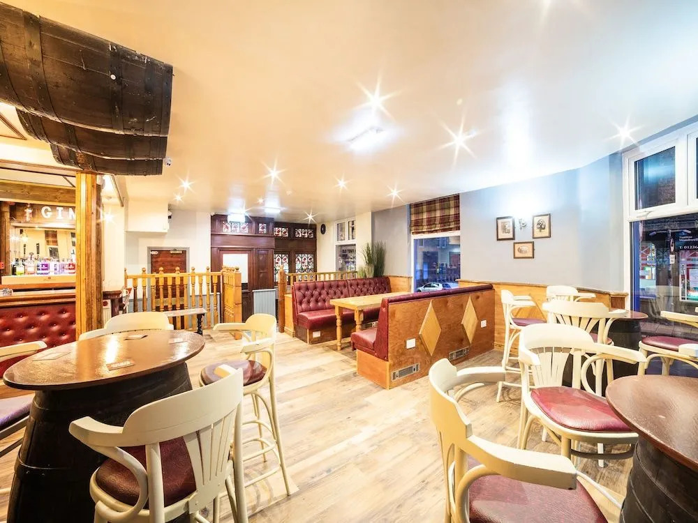 Churchills Hotel