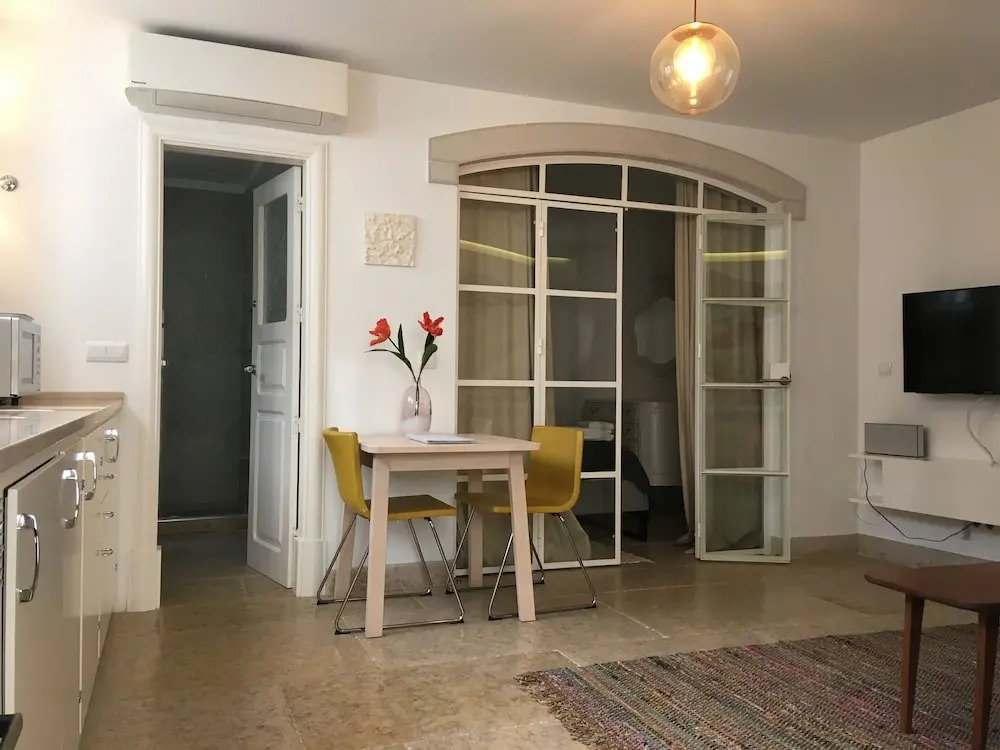 Almamater Lisbon Apartments