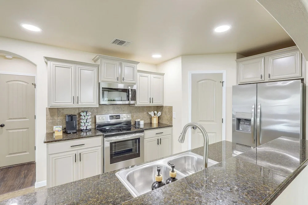 Private Patio: Modern Killeen Vacation Rental!