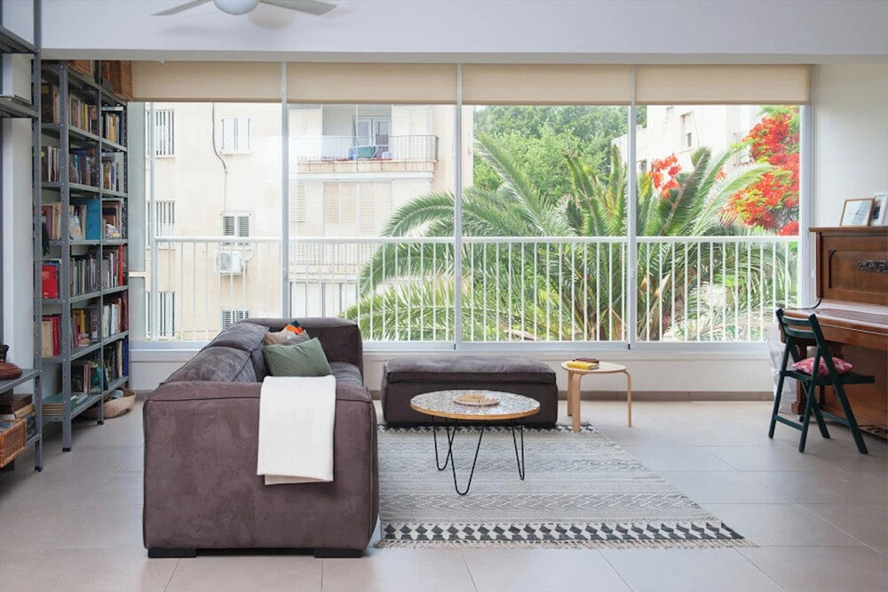 Spacious & Stylish 3BR Apt w Beautiful Street View
