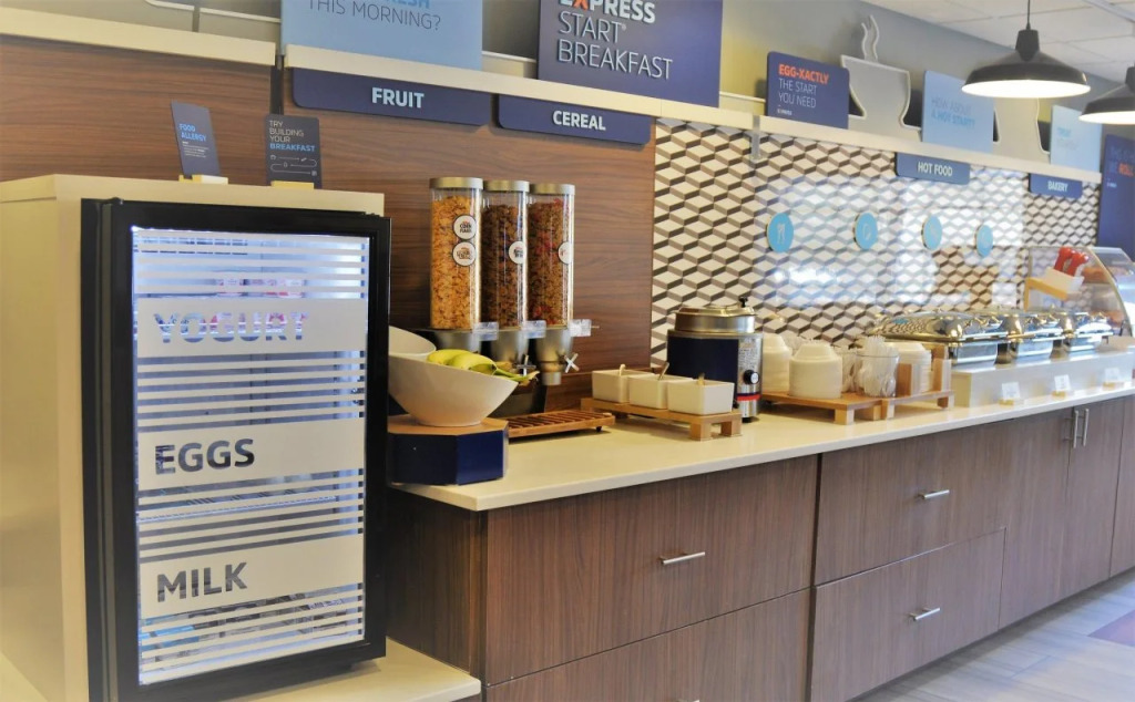 Holiday Inn Express Hotel & Suites Boston - Marlboro by IHG