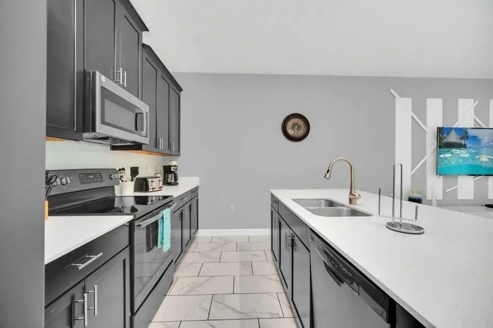 1569plunker 4 Bedroom Townhouse